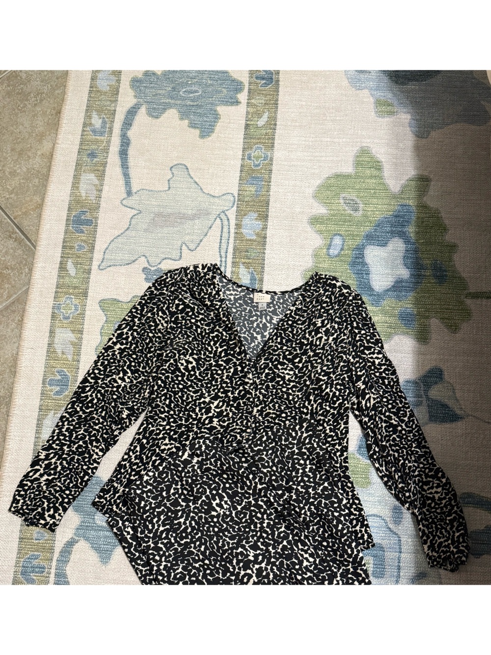 Target A New Day set Black and White Abstract Print Top